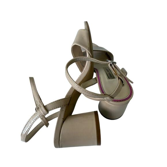 ZARA Cream Patent Leather Sandals | Round Block Heel | Size 6.5 - Picture 7 of 11